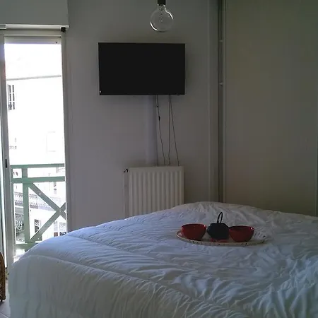 Apartman T3 Moderne Avec Terrasse Et Parking - *